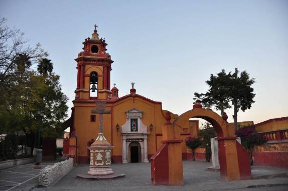 Igreja do Pueblo Mágico de Bernal, no México